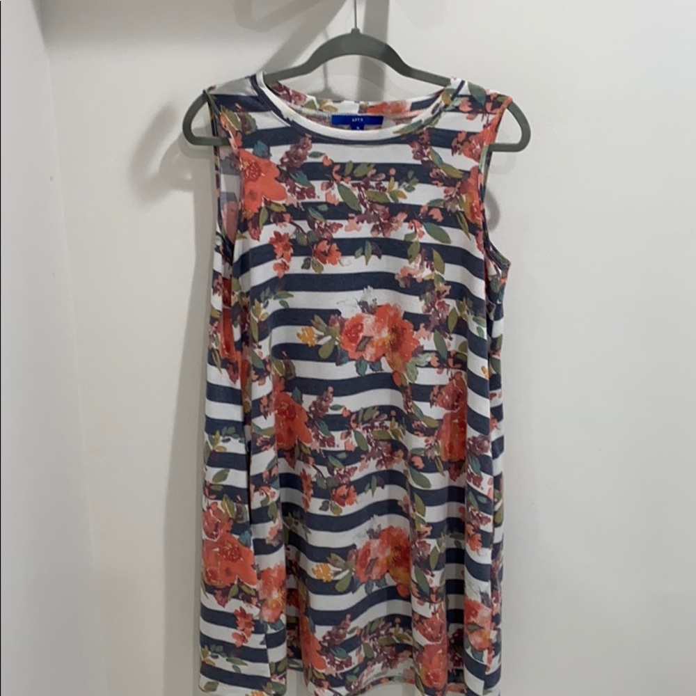 Apt 9 swing dress with pockets.